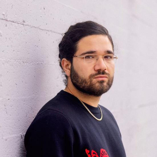 Portræt af Deniz Kiy